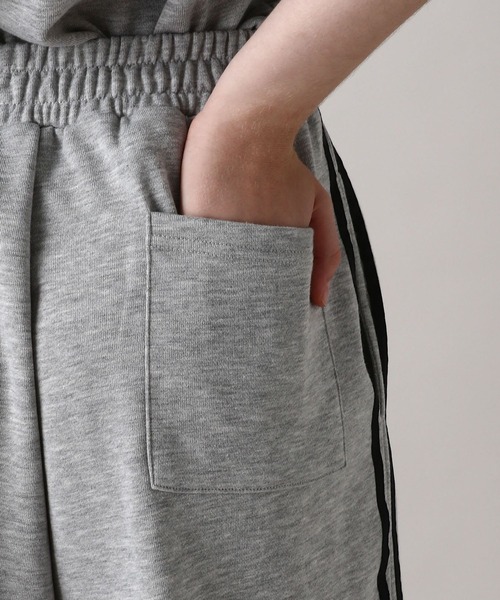 FOREVER 21（フォーエバー トゥエンティーワン）の「【2024FW】サイドリボンラインハーフパンツ（スウェットパンツ・レディース・ブラック/グレー・FREE）」の17枚目の写真