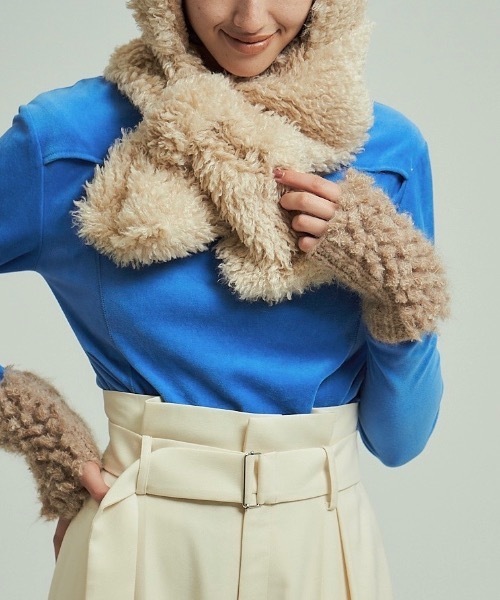 ORIENT MILLINERY(オリエント ミリナリー)の「≪HAND KNIT≫ PIGMO KNIT ARM WARMERS(アームカバー・レディース・ブルー/オレンジ/ベージュ/アイボリー/チャコールグレー・FREE)」の16枚目の写真