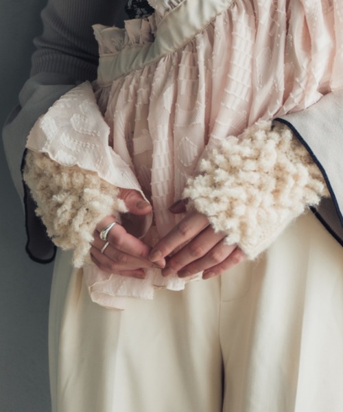 ORIENT MILLINERY(オリエント ミリナリー)の「≪HAND KNIT≫ PIGMO KNIT ARM WARMERS(アームカバー・レディース・ブルー/オレンジ/ベージュ/アイボリー/チャコールグレー・FREE)」の21枚目の写真