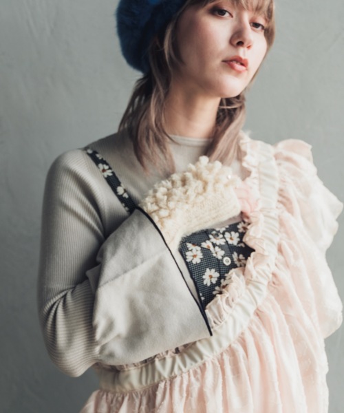 ORIENT MILLINERY(オリエント ミリナリー)の「≪HAND KNIT≫ PIGMO KNIT ARM WARMERS(アームカバー・レディース・ブルー/オレンジ/ベージュ/アイボリー/チャコールグレー・FREE)」の22枚目の写真