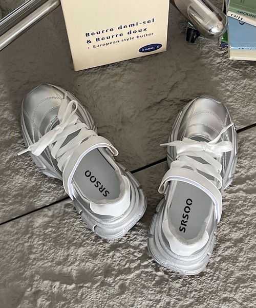Vipoa(ヴィポア)の「laceup sneakers(スニーカー・レディース・ホワイト/シルバー・SMALL/MEDIUM/LARGE)」の5枚目の写真