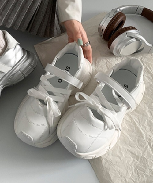 Vipoa(ヴィポア)の「laceup sneakers(スニーカー・レディース・ホワイト/シルバー・SMALL/MEDIUM/LARGE)」の9枚目の写真