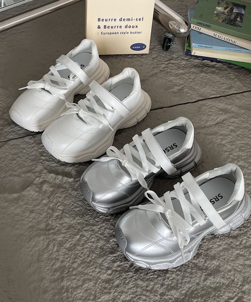 Vipoa(ヴィポア)の「laceup sneakers(スニーカー・レディース・ホワイト/シルバー・SMALL/MEDIUM/LARGE)」の12枚目の写真
