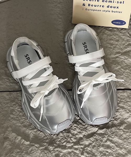Vipoa(ヴィポア)の「laceup sneakers(スニーカー・レディース・ホワイト/シルバー・SMALL/MEDIUM/LARGE)」の19枚目の写真