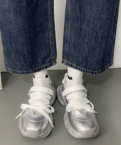Vipoa(ヴィポア)の「laceup sneakers(スニーカー・レディース・ホワイト/シルバー・SMALL/MEDIUM/LARGE)」の17枚目の写真