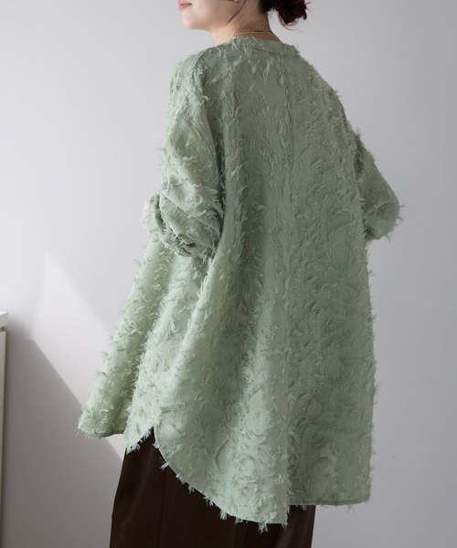 ＆HALF（アンドハーフ）の「ノーカラーフリンジオーバーブラウス(シャツ/高身長/低身長）（シャツ/ブラウス・レディース・ピンク/ブラック/オフホワイト/ホワイト/ミント・FREE/S）」の9枚目の写真