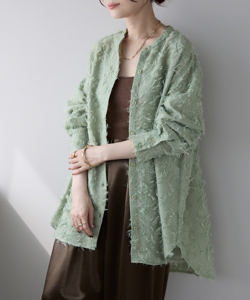 ＆HALF（アンドハーフ）の「ノーカラーフリンジオーバーブラウス(シャツ/高身長/低身長）（シャツ/ブラウス・レディース・ピンク/ブラック/オフホワイト/ホワイト/ミント・FREE/S）」の7枚目の写真