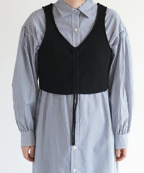 cepo(セポ)の「〈セットアイテム〉ニットビスチェ&シャツワンピース アンサンブル(シャツワンピース・レディース・ベージュ/ネイビー・M)」の8枚目の写真