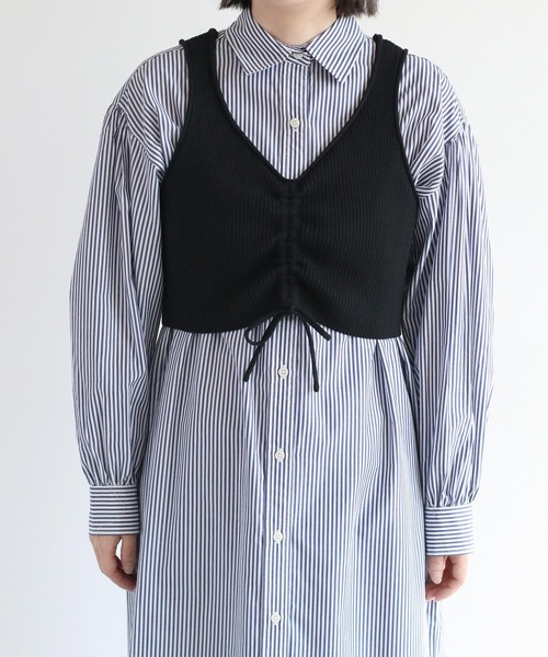 cepo(セポ)の「〈セットアイテム〉ニットビスチェ&シャツワンピース アンサンブル(シャツワンピース・レディース・ベージュ/ネイビー・M)」の15枚目の写真