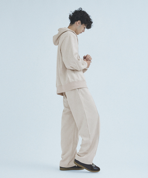 417 EDIFICE(フォーワンセブンエディフィス)の「フェイクスエード エンボス イージーパンツ(スウェットパンツ・メンズ・ブラック系その他/ライトグレー・MEDIUM/LARGE)」の22枚目の写真