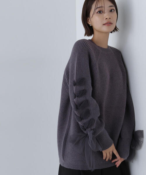 NATURAL BEAUTY BASIC（ナチュラルビューティーベーシック）の「◇レースアップリボンスリーブニット（ニット/セーター・レディース・チャコールグレー/ベージュ/ラベンダー・FREE）」の2枚目の写真