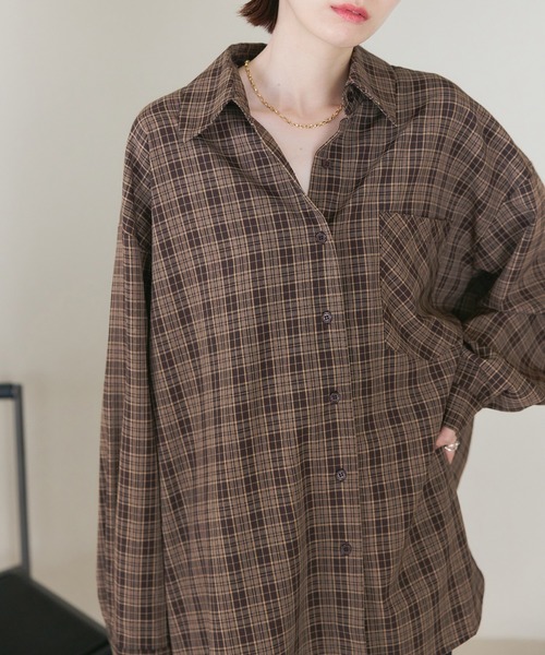 meilmada(メイルマダ)の「オーバーサイズチェックシャツ(シャツ/ブラウス・レディース・ブラウン/ブラック・FREE)」の2枚目の写真