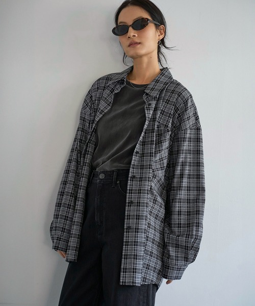 meilmada(メイルマダ)の「オーバーサイズチェックシャツ(シャツ/ブラウス・レディース・ブラウン/ブラック・FREE)」の1枚目の写真