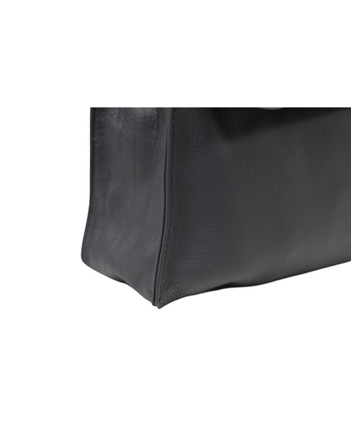SEEKER（シーカー）の「【MATTE】ソフトレザー ボンディング2WAYロールショルダー SKB-MT15（ショルダーバッグ・メンズ・グリーン/ライム/ネイビー/ブラック/グレイッシュベージュ/キャメル・FREE）」の15枚目の写真