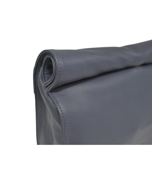 SEEKER（シーカー）の「【MATTE】ソフトレザー ボンディング2WAYロールショルダー SKB-MT15（ショルダーバッグ・メンズ・グリーン/ライム/ネイビー/ブラック/グレイッシュベージュ/キャメル・FREE）」の14枚目の写真
