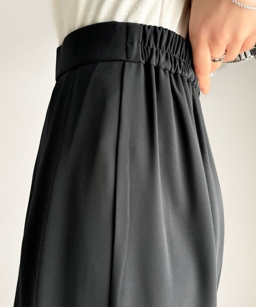 classicalelf(クラシカルエルフ)の「すっきりシルエット。防シワ効果素材2タックハイウエストワイドパンツ(スラックス・レディース・ホワイト/ブラック/チャコール・LARGE/MEDIUM/SMALL/X-LARGE)」の21枚目の写真