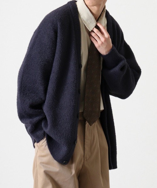 FUNALIVE（ファンアライブ）の「WS select フェザーヤーンルーズサイズカーディガン（カーディガン/ボレロ・メンズ・チャコールグレー/ターコイズブルー/ワイン/ライトブルー/ライトベージュ/マスタード/ホワイト/ライトグレー/ダークネイビー/パープル・M/L）」の7枚目の写真