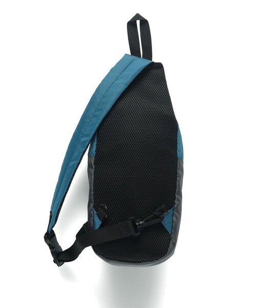 BRANSHES（ブランシェス）の「配色ボディバッグ（ボディバッグ/ウエストポーチ・キッズ・ブルー/チャコールグレー・FREE）」の12枚目の写真