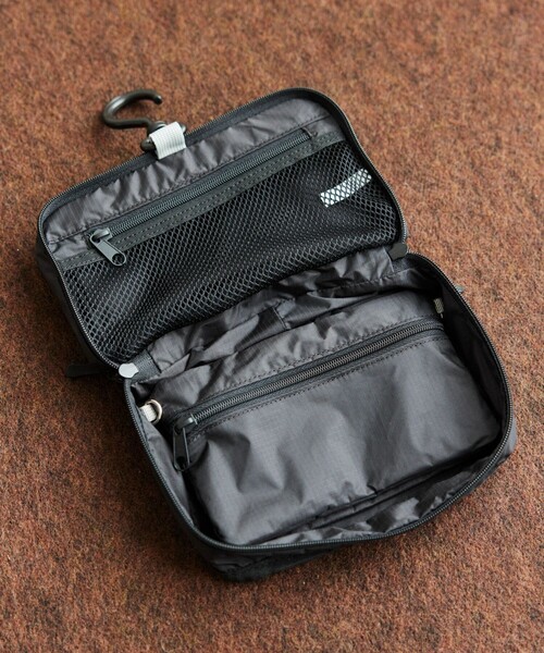 FREAK'S STORE(フリークスストア)の「WEEKEND HANGING ORGANIZER 2L ウィークエンド ハンギングオーガナイザー 2L(トラベルグッズ・メンズ・ブルー/グレー/ブラック・ONE SIZE)」の18枚目の写真