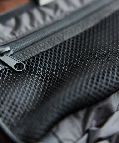 FREAK'S STORE(フリークスストア)の「WEEKEND HANGING ORGANIZER 2L ウィークエンド ハンギングオーガナイザー 2L(トラベルグッズ・メンズ・ブルー/グレー/ブラック・ONE SIZE)」の20枚目の写真