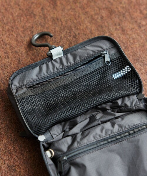 FREAK'S STORE(フリークスストア)の「WEEKEND HANGING ORGANIZER 2L ウィークエンド ハンギングオーガナイザー 2L(トラベルグッズ・メンズ・ブルー/グレー/ブラック・ONE SIZE)」の21枚目の写真