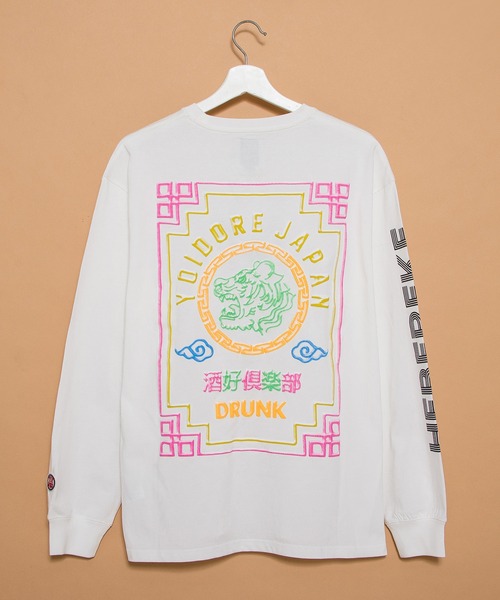Revo.(レボ)の「YOIDORE -酔いどれ- HEBEREKE L/S TEE へべれけ ネオンプリント ロングスリーブTシャツ(Tシャツ/カットソー・メンズ・ブラック/ホワイト・L/M)」の2枚目の写真