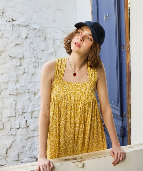 Unitage(ユニテージ)の「backリボンリゾートワンピース(ワンピース・レディース・イエロー/レッド/ブラック/ブルー・FREE)」の4枚目の写真