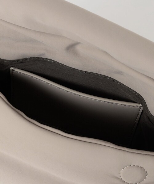 ADD CULUMN（アドカラム）の「＜ADD CULUMN＞ROLLA S ショルダーバッグ-2WAY-（ショルダーバッグ・レディース・ライトグレー/ブラック・FREE）」の19枚目の写真