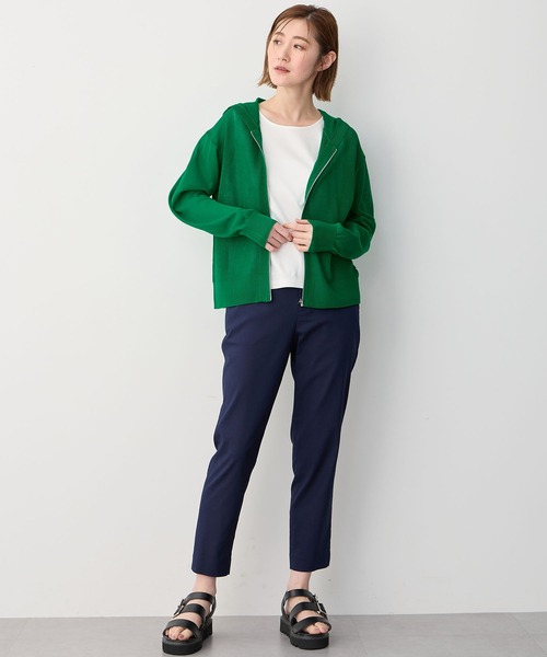 Petit Honfleur(プチオンフルール)の「ニットパーカー(カーディガン/ボレロ・レディース・グリーン/ネイビー/ベージュ・L/M)」の4枚目の写真