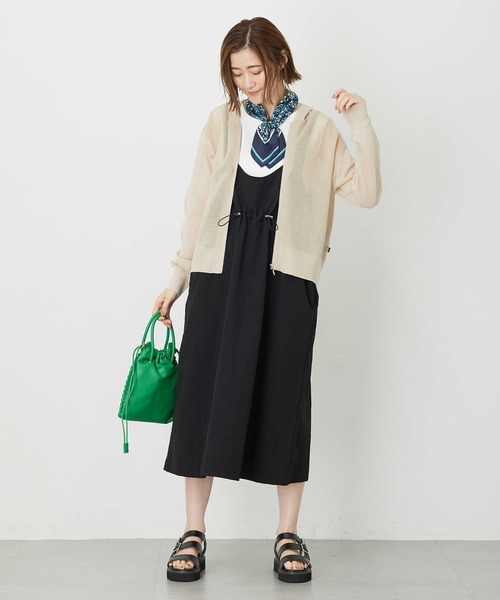 Petit Honfleur(プチオンフルール)の「ニットパーカー(カーディガン/ボレロ・レディース・グリーン/ネイビー/ベージュ・L/M)」の16枚目の写真