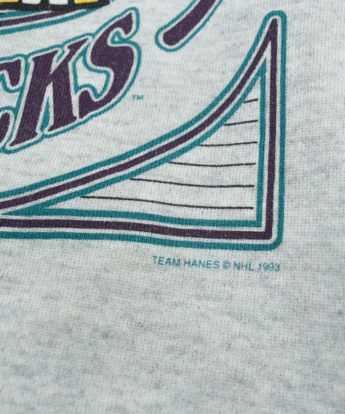 HANES（ヘインズ）の「【ヴィンテージ古着】90’s Disney “ANAHEIM MIGHTY DUCKS “ キャラクター スウェット（スウェット・メンズ・グレー・X-LARGE）」の4枚目の写真