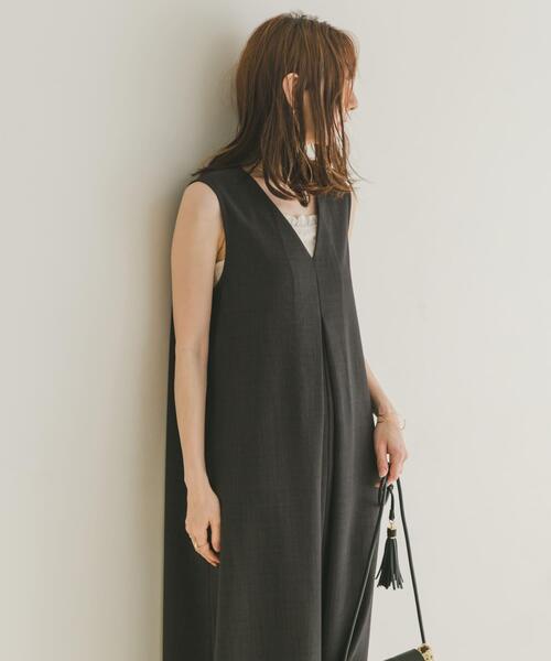 ITEMS URBANRESEARCH(アイテムズ アーバンリサーチ)の「リネンライクテントラインワンピース(ワンピース・レディース・ピンク/チャコールグレー/グレー系その他・FREE)」の6枚目の写真