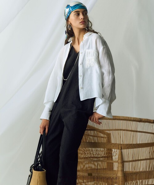 【洗える】LIBECO クロップド シャツ 23区 【洗える】LIBECO クロップド シャツ （ホワイト） -ファッション