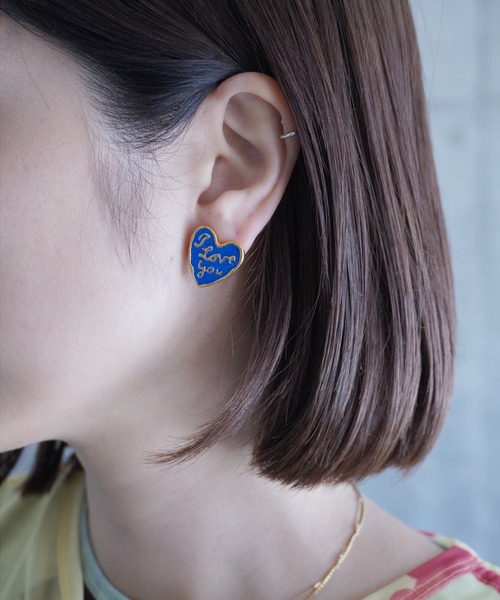 Chopova Lowena(チョポヴァ ロウェナ)の「LOVERS EARRINGS(ピアス(両耳用)・レディース・ゴールド・ONE SIZE)」の2枚目の写真