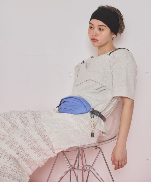 MIRROR STOKE（ミラーストーク）の「【ZOZO限定／追加】BACK OPEN TSHIRT×STICH BUSTER/バックオープンティーシャツ×ステッチビスチェ（セットアイテム）（Tシャツ/カットソー・レディース・イエロー/グレー・MEDIUM）」の3枚目の写真