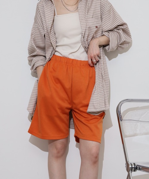 FUNALIVE（ファンアライブ）の「Neon color Leopard shorts / ネオンカラー/レオパード ハーフパンツ unisex（スウェットパンツ・メンズ・イエロー/ベージュ/ブラック/チャコールグレー/チャコール/杢グレー/グリーン/イエロー系1/オレンジ/グリーン系1・M/L/XL）」の10枚目の写真