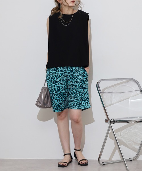 FUNALIVE（ファンアライブ）の「Neon color Leopard shorts / ネオンカラー/レオパード ハーフパンツ unisex（スウェットパンツ・メンズ・イエロー/ベージュ/ブラック/チャコールグレー/チャコール/杢グレー/グリーン/イエロー系1/オレンジ/グリーン系1・M/L/XL）」の16枚目の写真