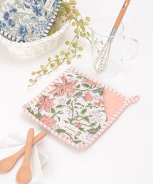 LBC（エルビーシー）の「ミトン鍋敷きブロックプリント（キッチンツール）」