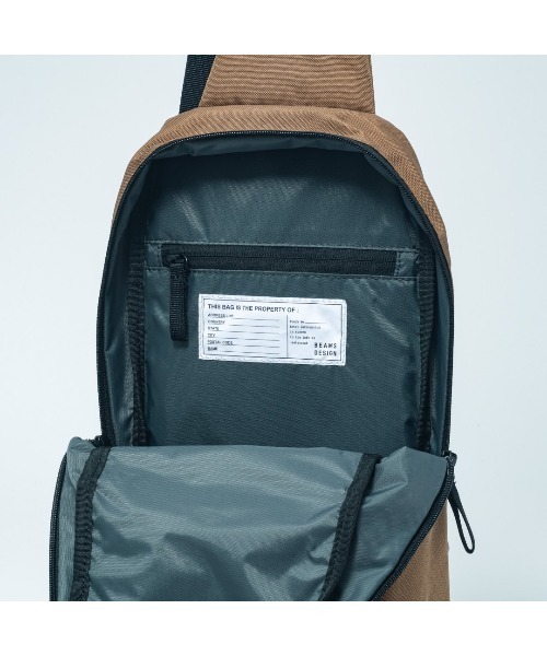 BEAMS DESIGN(ビームス デザイン)の「BEAMSDESIGN(ビームスデザイン)Every One 縦型ボディバッグ(ボディバッグ/ウエストポーチ・メンズ・ブラウン/ベージュ/パープル/グレー/ブラック・FREE)」の10枚目の写真