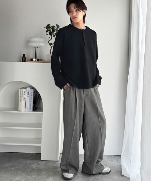 Java(ジャバ)の「《JaVaジャバコラボ》クラシカル×モダンな一枚。ラガーデザインリラックスニット(長袖)(ニット/セーター・メンズ・カーキ系/ブラック×グレー/ブラック/ブラック×ホワイト・LARGE/X-LARGE/SMALL/MEDIUM)」の12枚目の写真