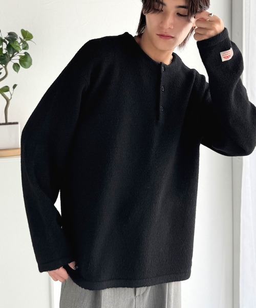 Java(ジャバ)の「《JaVaジャバコラボ》クラシカル×モダンな一枚。ラガーデザインリラックスニット(長袖)(ニット/セーター・メンズ・カーキ系/ブラック×グレー/ブラック/ブラック×ホワイト・LARGE/X-LARGE/SMALL/MEDIUM)」の10枚目の写真