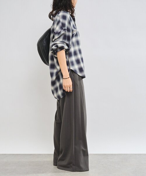 RIVE DROITE（リヴドロワ）の「【MONN.:.(モン)】スウェットワイドパンツ（その他パンツ・レディース・ブラック/チャコールグレー・38/36）」の5枚目の写真