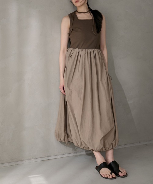 Fabric combination docking ribbed tank balloon dress / 異