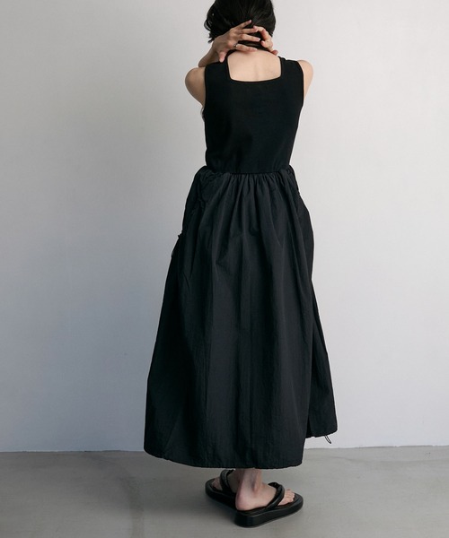 Fabric combination docking ribbed tank balloon dress / 異