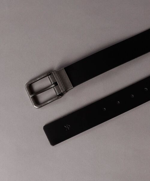 Calvin Klein(カルバン・クライン)の「ブラックレザー リバーシブルベルト35mm(ベルト・メンズ・ブラック系/ブラック・100/80/90cm)」の3枚目の写真