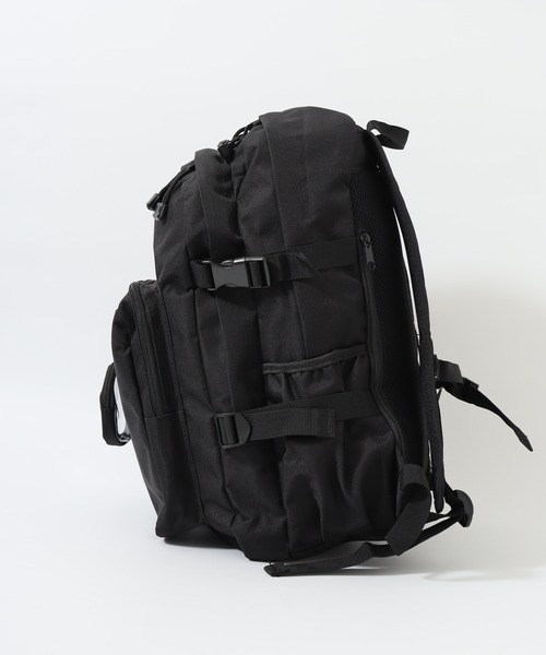 Kappa(カッパ)の「kappa シンプルロゴ刺繍デイパック(バックパック/リュック・メンズ・ブラック×ブラック/ブラック×ブルー/ブラック×ホワイト・FREE)」の21枚目の写真