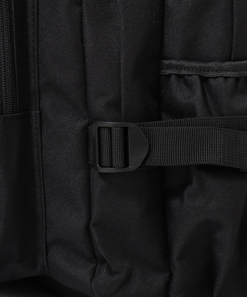 Kappa(カッパ)の「kappa シンプルロゴ刺繍デイパック(バックパック/リュック・メンズ・ブラック×ブラック/ブラック×ブルー/ブラック×ホワイト・FREE)」の19枚目の写真