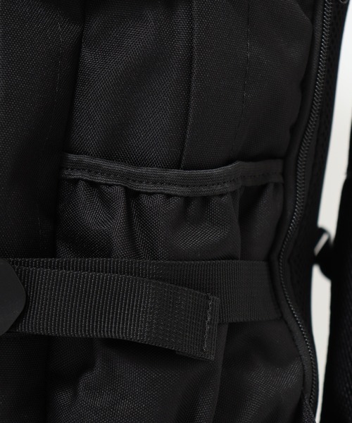 Kappa(カッパ)の「kappa シンプルロゴ刺繍デイパック(バックパック/リュック・メンズ・ブラック×ブラック/ブラック×ブルー/ブラック×ホワイト・FREE)」の18枚目の写真