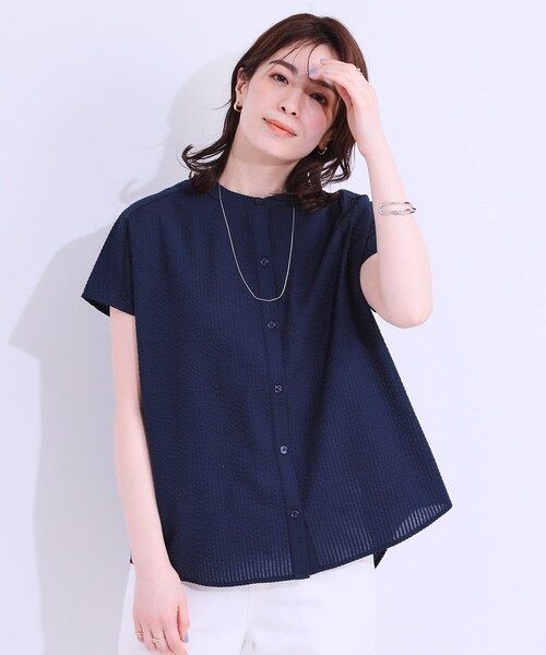 SHOO・LA・RUE（シューラルー）の「【洗える/S-LL】涼やかで好印象 サッカーブラウス（シャツ/ブラウス・レディース・ネイビー/ブルー系その他4/ホワイト・04/03/02/01）」の4枚目の写真