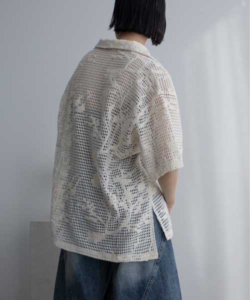 VACANCY(ヴァカンシー)の「ハーフZIPレースオーバーシャツ/ヴィンテージ花柄(シャツ/ブラウス・レディース・アイボリー/ブラック・FREE)」の6枚目の写真